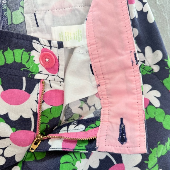 Lilly Pulitzer women cotton blend floral navy yum yum Caterpillar shorts pants 8 - Picture 6 of 7